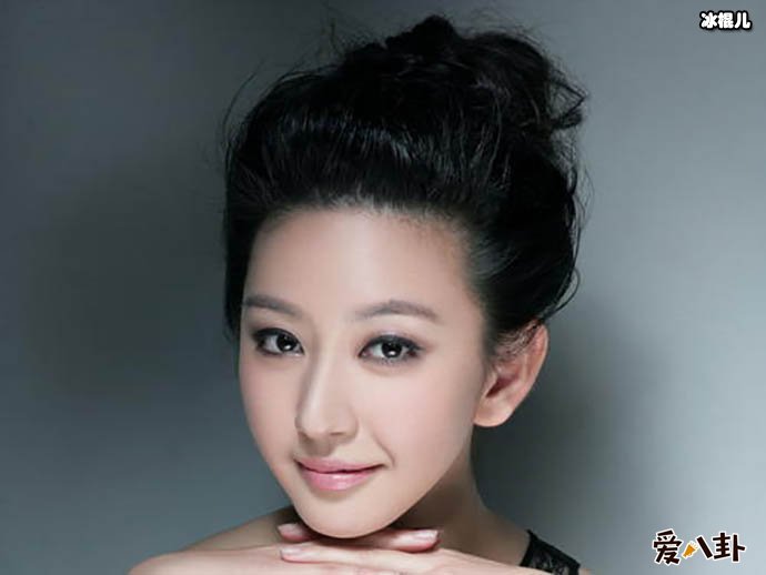 唐一菲家人感染