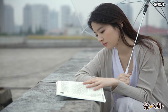 刘亦菲是天然美女吗