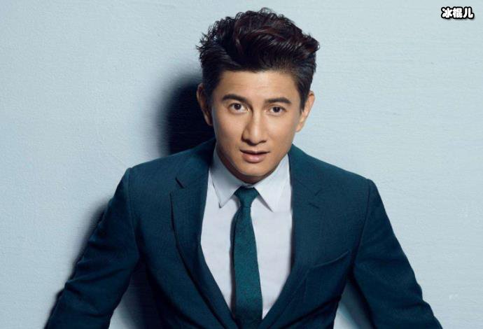 吴奇隆婉拒粉丝挽手