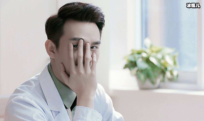 王凯《欢乐颂》中赵启平角色