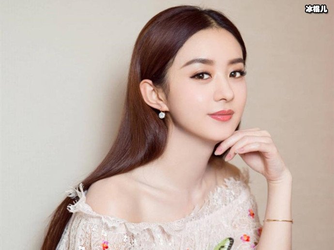 赵丽颖捧红李若嘉