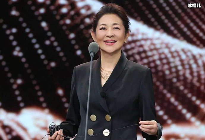 倪萍曾是央视最受欢迎主持人