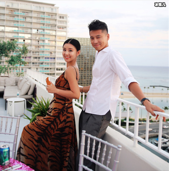 李小萌与老公王雷合影