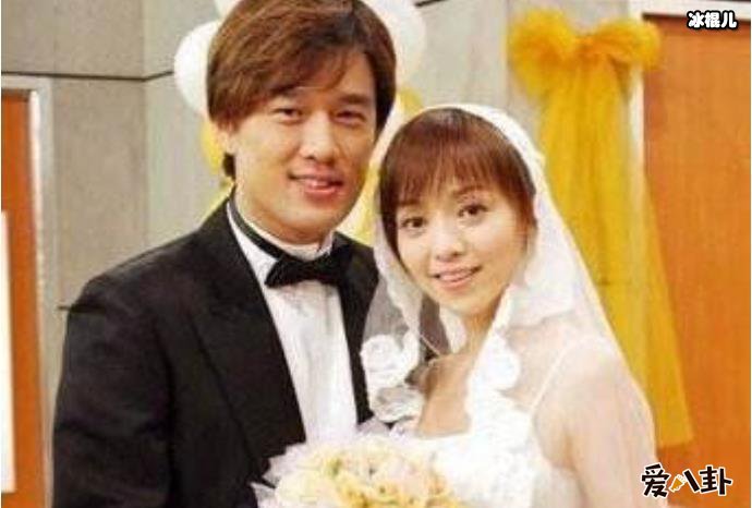 王耀庆与老婆结婚照