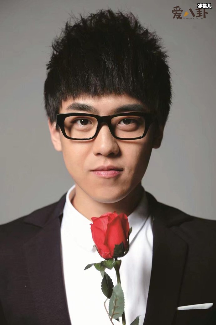 刘心演唱的《凭什么说》