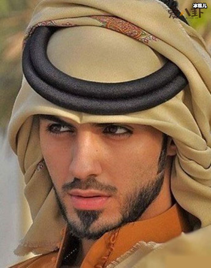 男模因为长得太帅被逐出国境