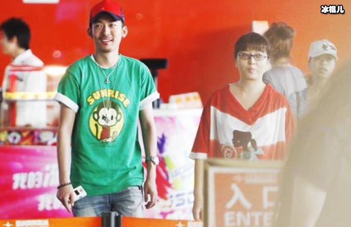 江珊和张博是什么关系