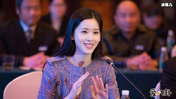 26岁的章泽天人生经历丰富