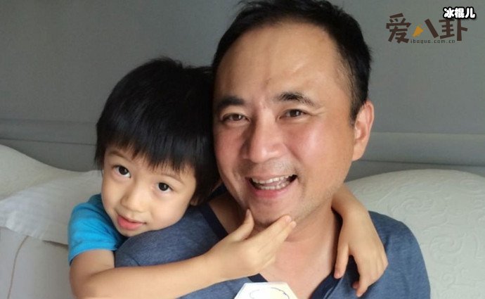 胡静的老公和儿子