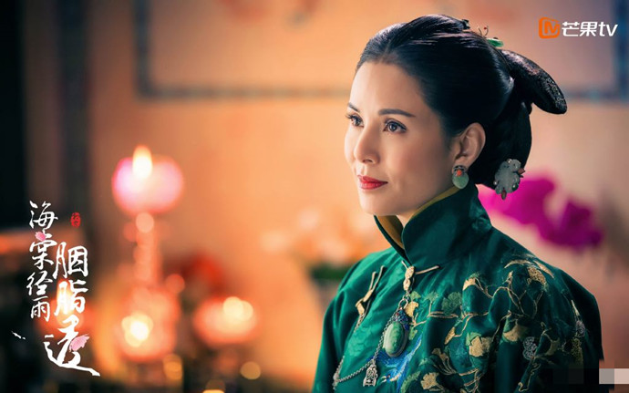 李若彤海棠经雨胭脂透剧照