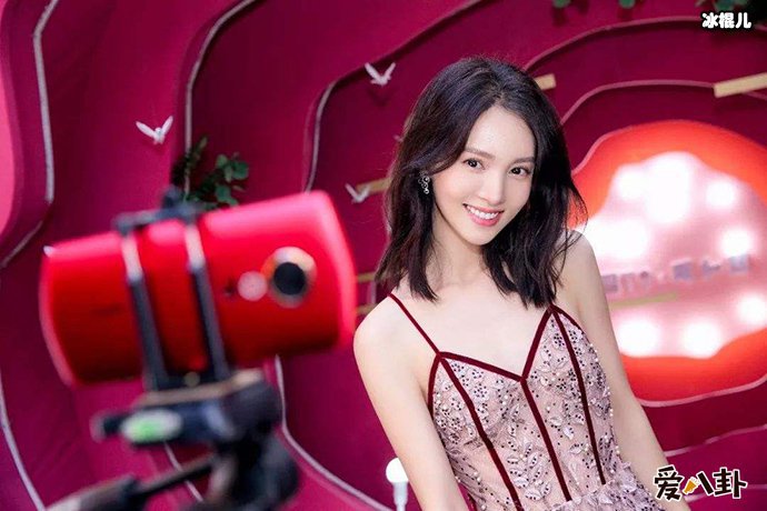 金晨疑似回应分手发文搞懵吃瓜网友