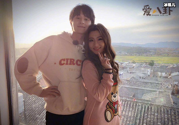 任家萱和小11岁张轩睿