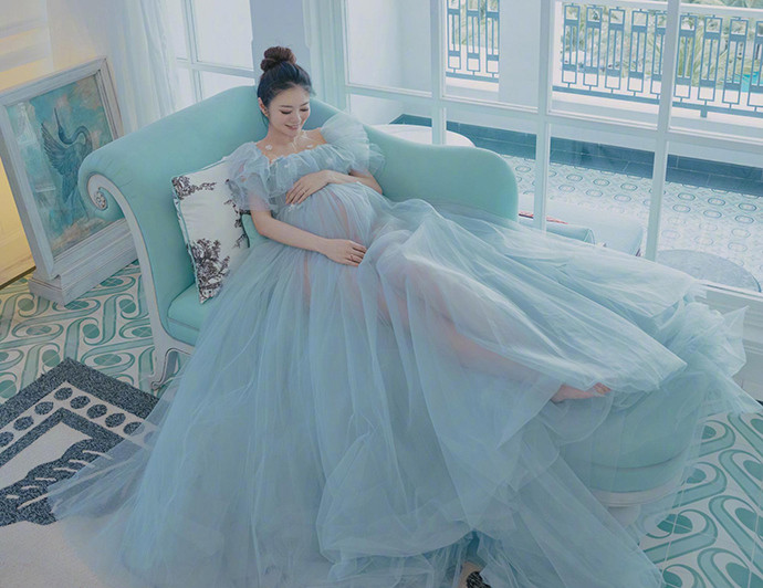 安以轩怀孕照片