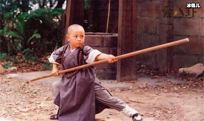 释小龙经历了什么