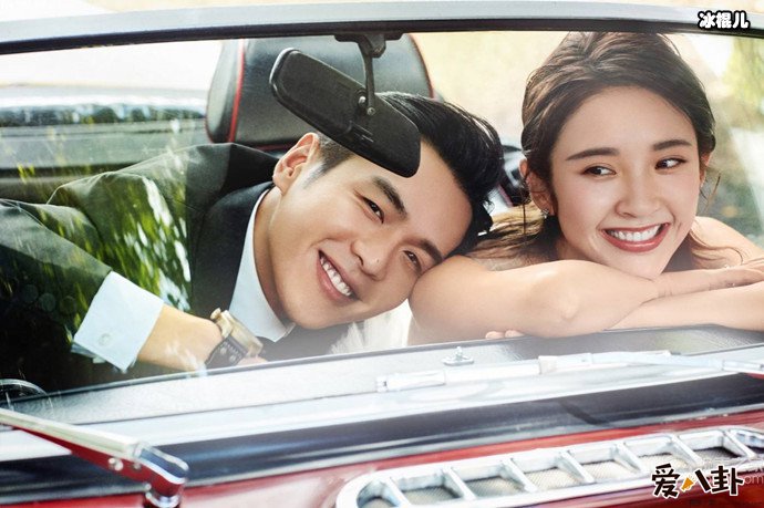 唐艺昕张若昀夫妇结婚照