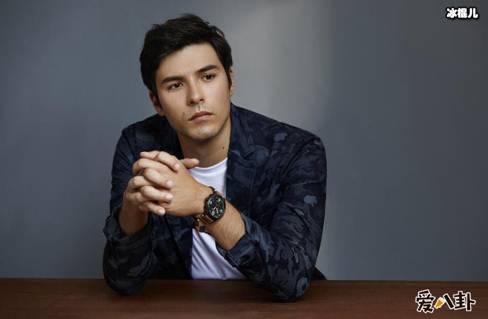 演员凤小岳老婆是谁