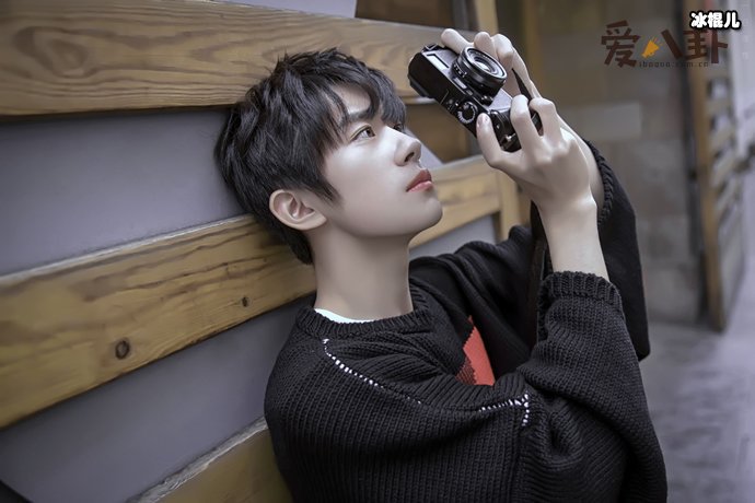 易烊千玺人气被嘲