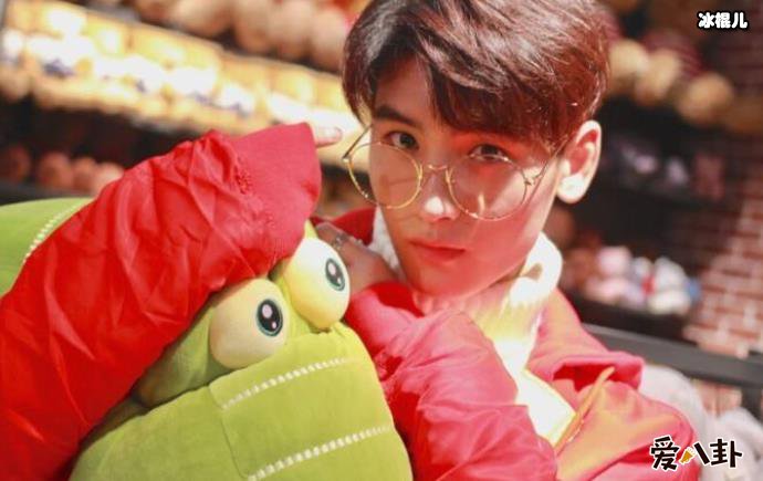 黄俊捷家境怎么样