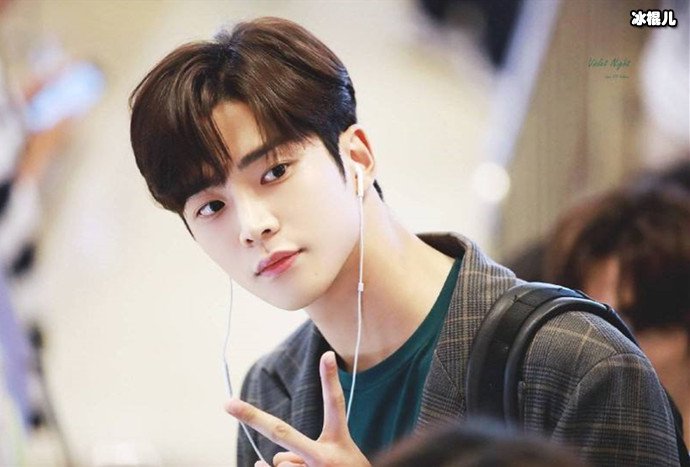 金路云这恋爱是不可抗力男主