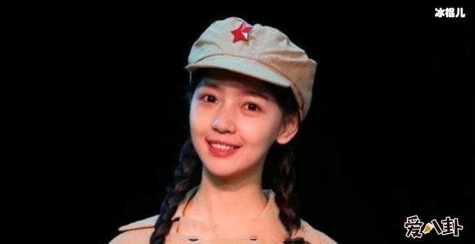 吴亦凡女友秦牛正威选秀照