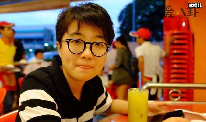 奇葩说的辩手邱晨