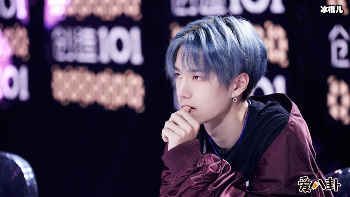 只有初中学历的小鲜肉王一博