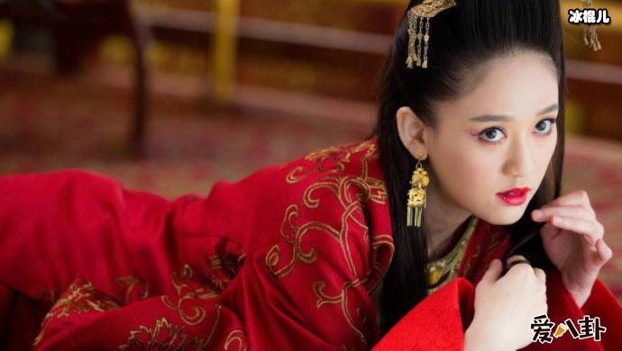 陈乔恩为什么叫球恩