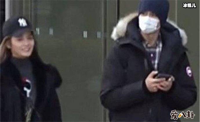 王一菲张云龙两人约会