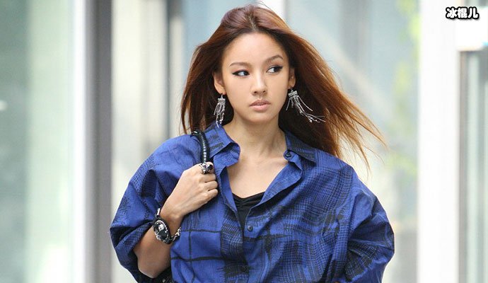 李孝利为复出准备