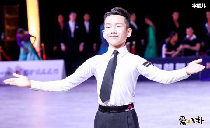 拉丁舞者王崇墨