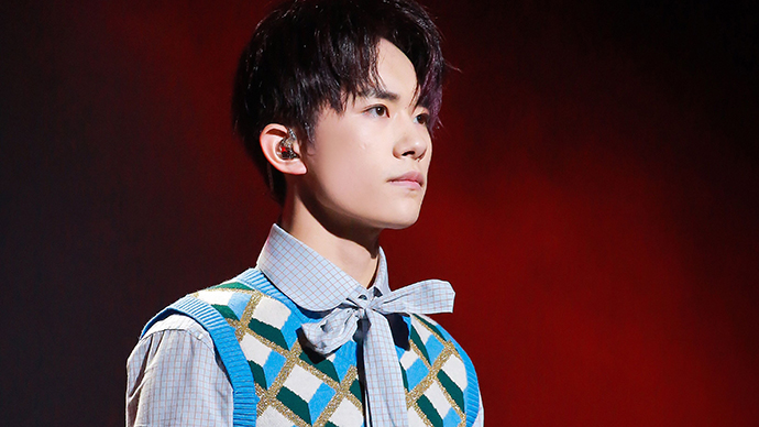 易烊千玺并不是要转型去当主持人