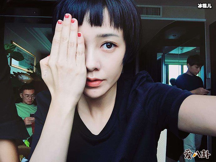 郭采洁2次否认与罗志祥关系