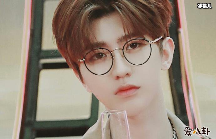 青你2导师蔡徐坤