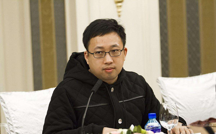 于正力捧的何晟铭突然消失是怎么回事