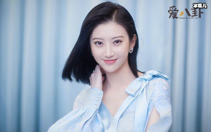 景甜走路怎么怪怪的