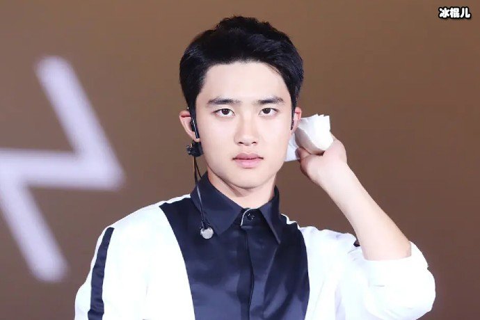 都暻秀出演新剧真正的较量