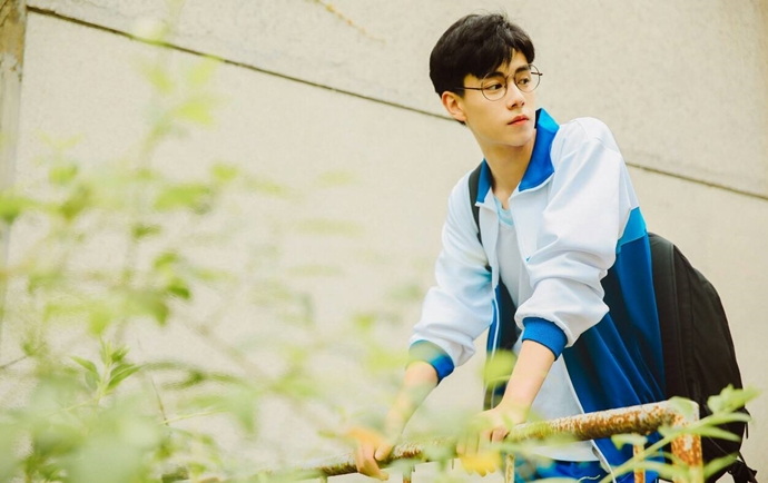 胡一天哪个学校毕业的