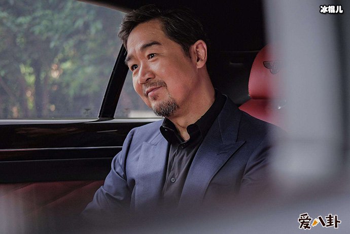 张默的亲生母亲是谁