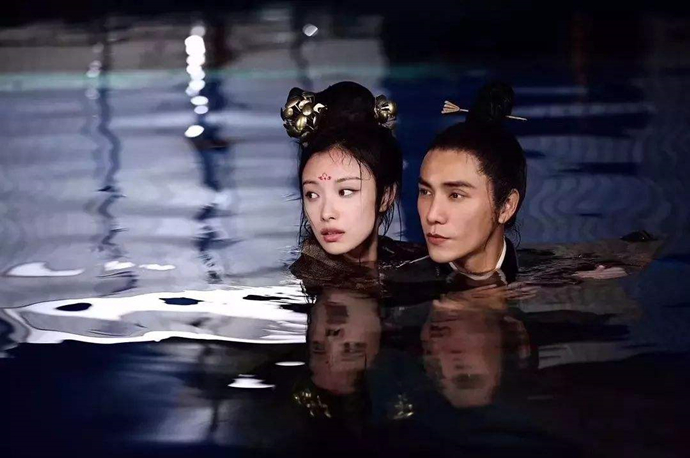 倪妮深夜出现在陈坤家