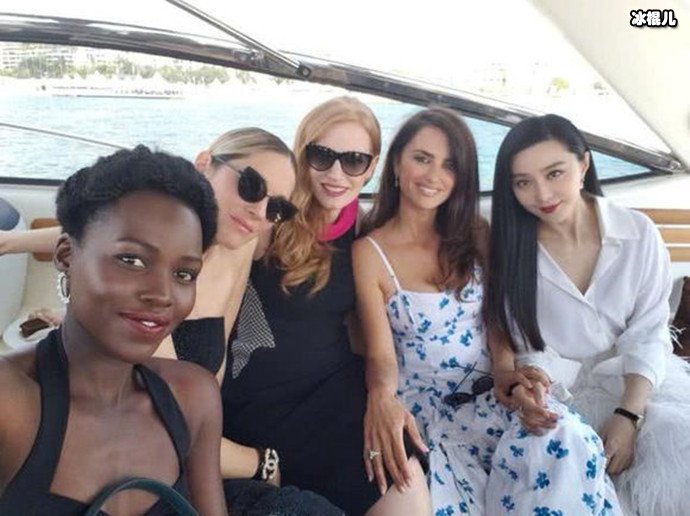 范冰冰与新电影主演合照