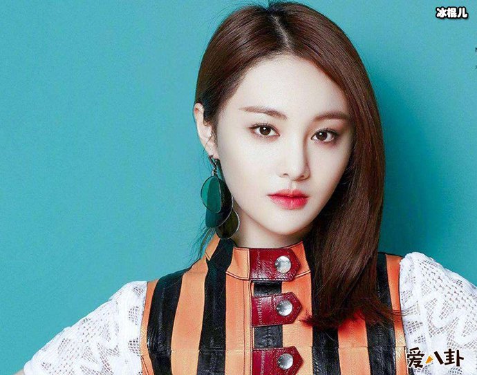 郑爽经纪人连怒怼腾讯2次的原因