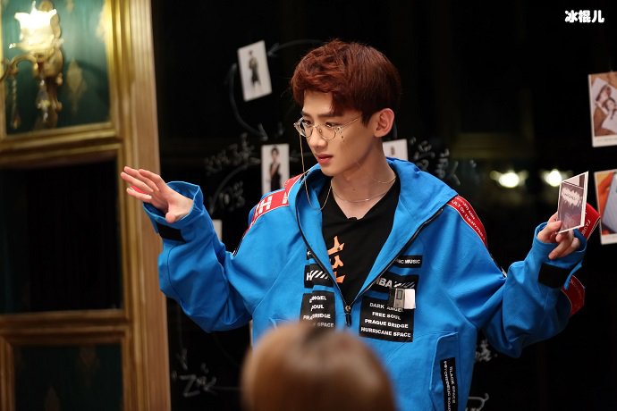 白敬亭参加综艺节目，自从《匆匆那年》火了之后，更多的资源找上了他