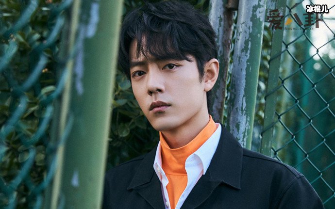 肖战韩佩泉同台引热议