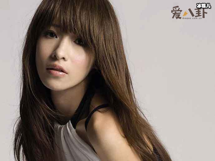 萧亚轩晒与小男友合照撒狗粮