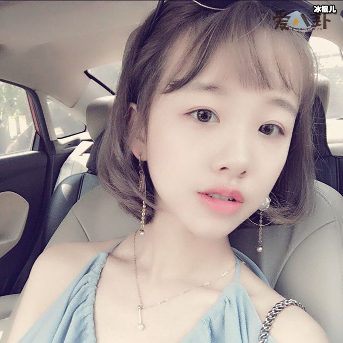 网红阿沁有着千万级别的粉丝