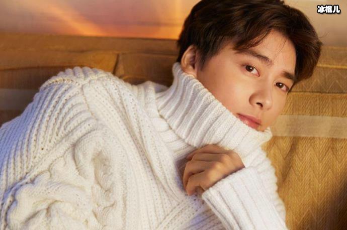 关晓彤表白李易峰是怎么回事