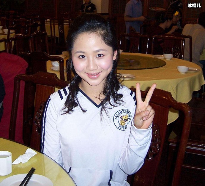 杨紫担任《家有儿女》演员海选评委