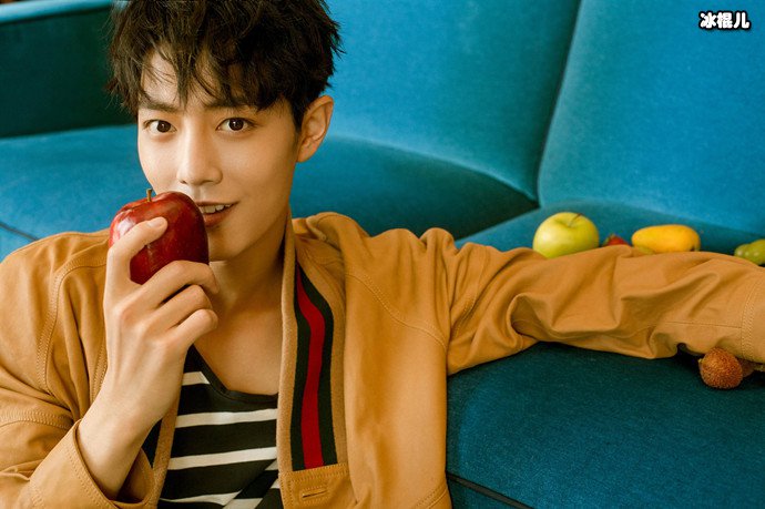 流量王肖战还在团里吗