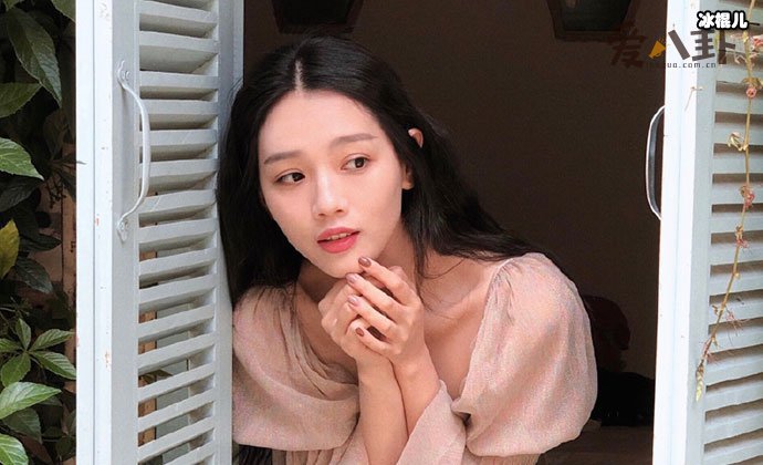 周紫馨家庭背景