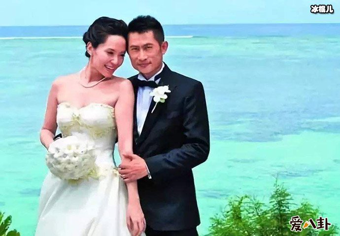 郭羡妮和老公朱少杰结婚照